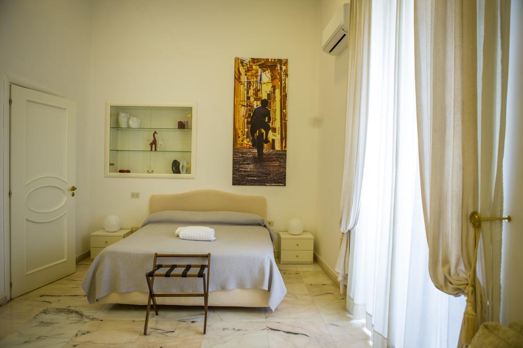 B&B Palazzo Ruffo Di Bagnara Neapel Exterior foto